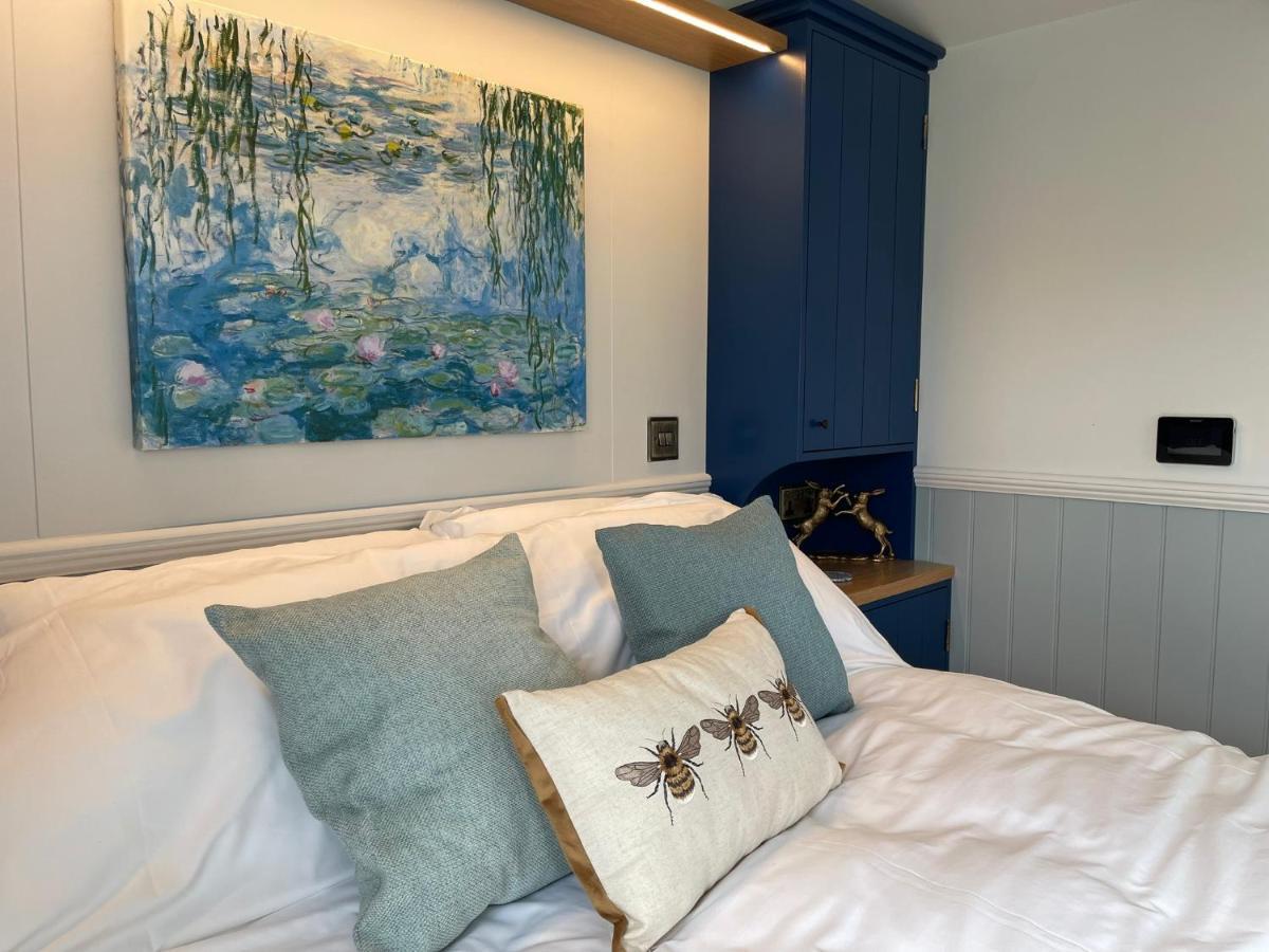 The Bibury - Westwell Downs Shepherd Huts Oxford Exterior foto