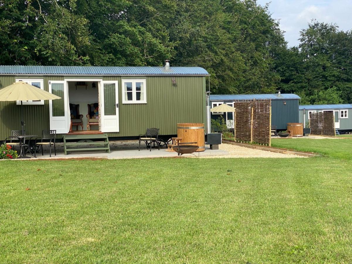 The Bibury - Westwell Downs Shepherd Huts Oxford Exterior foto